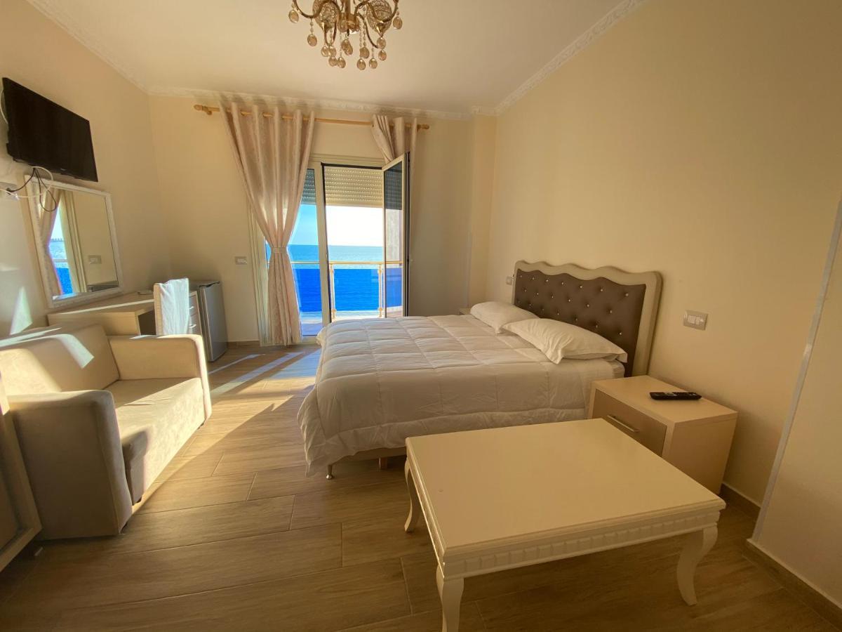 Hotel 3 Vellezerit Durrës Exterior foto