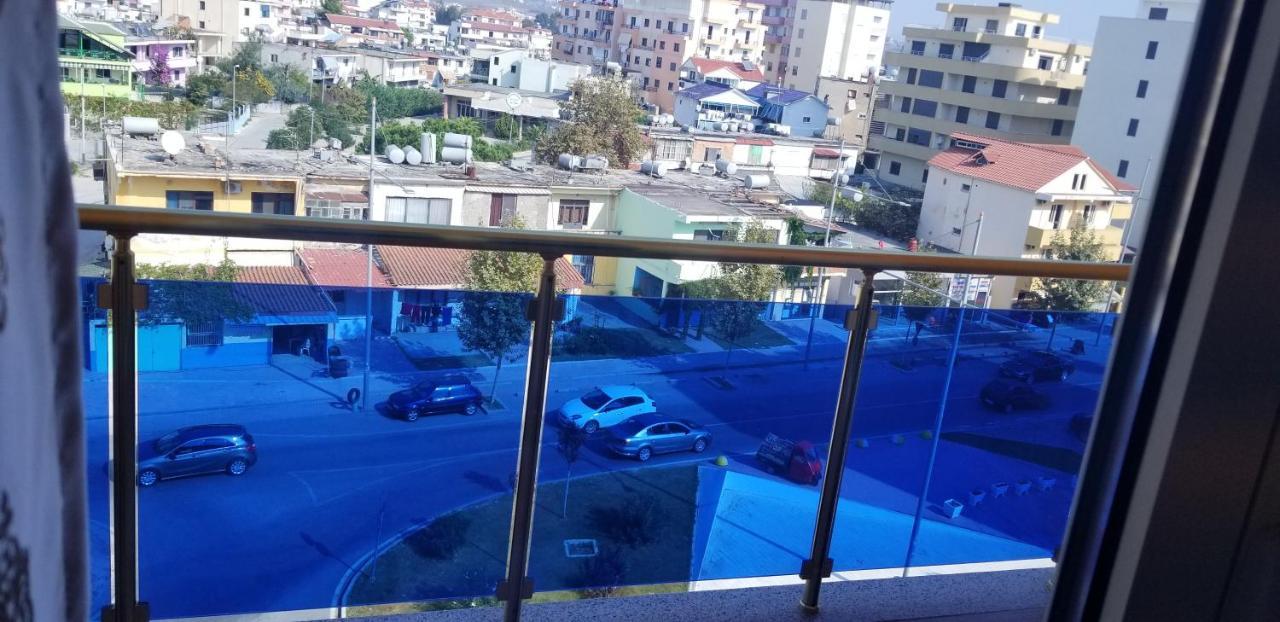 Hotel 3 Vellezerit Durrës Exterior foto